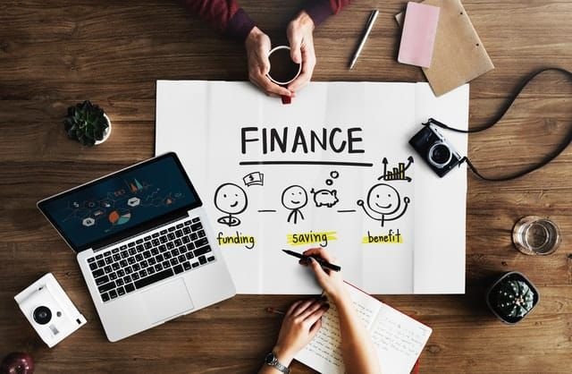 Simple Ways to Manage Your Monthly Budget